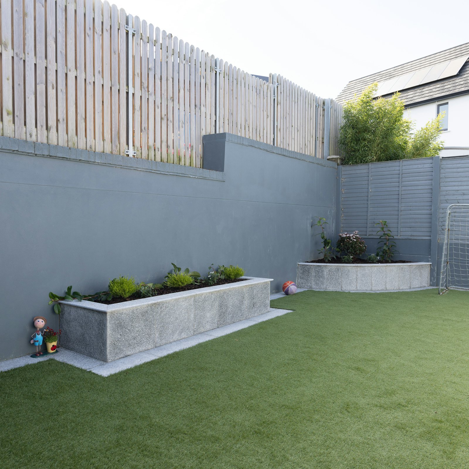 Artificial Grass Installation example 2 – South Wales Tree and Landscapes