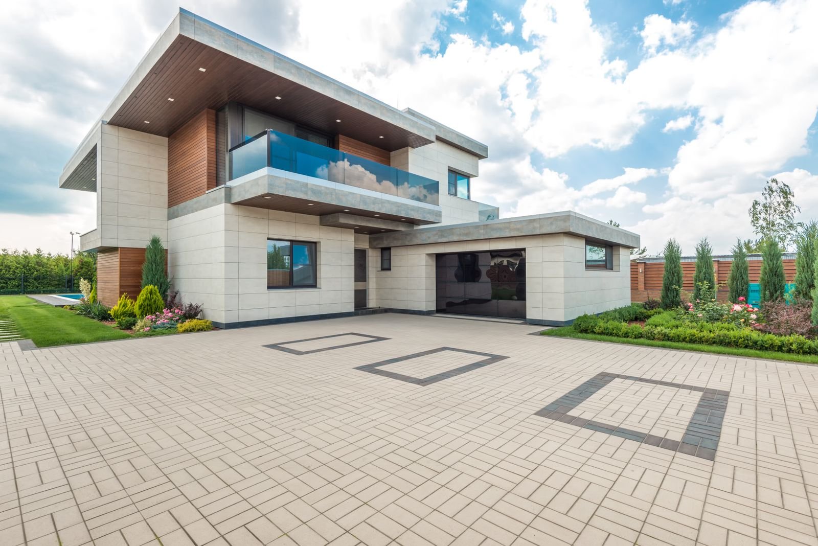 Driveways example 6 – South Wales Tree and Landscapes