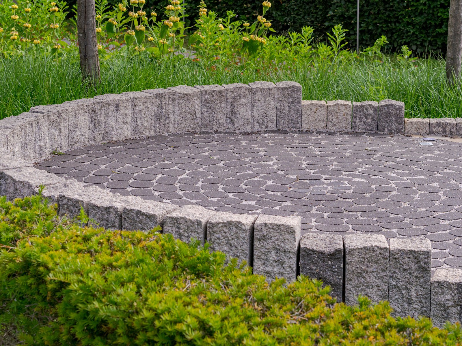 Patios & Pathways
